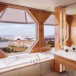 Elevated Kallang 1 King Bed Kallang Precinct View High Floor